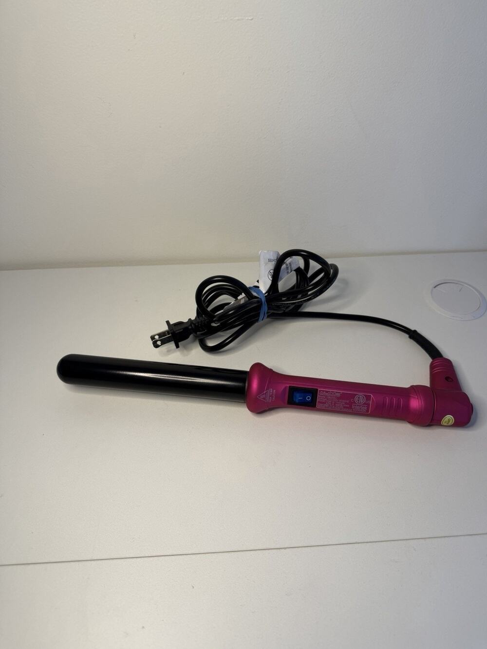 NuMe HB025BU Hot Pink Tourmaline Ceramic Swivel Cord Curling Wand Works Great!